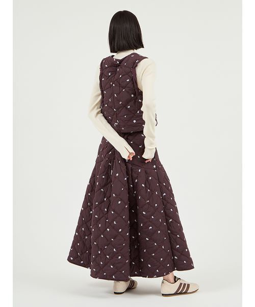 お値下げ！emmi エミ フラワーエンブロイダリーキルティングスカート サイズ1 フラワーエンブロイダリーキルティングスカート(ロングスカート