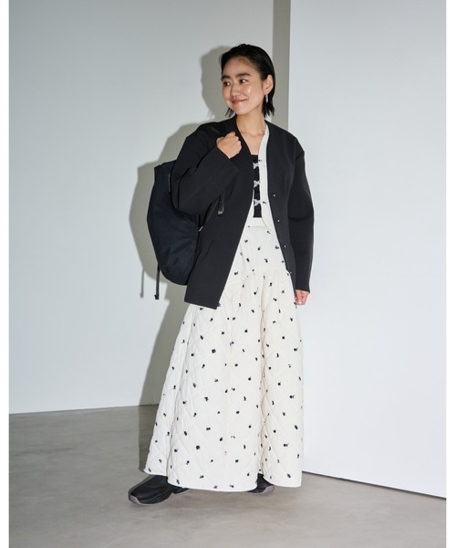 フラワーエンブロイダリーキルティングスカート（スカート）｜emmi