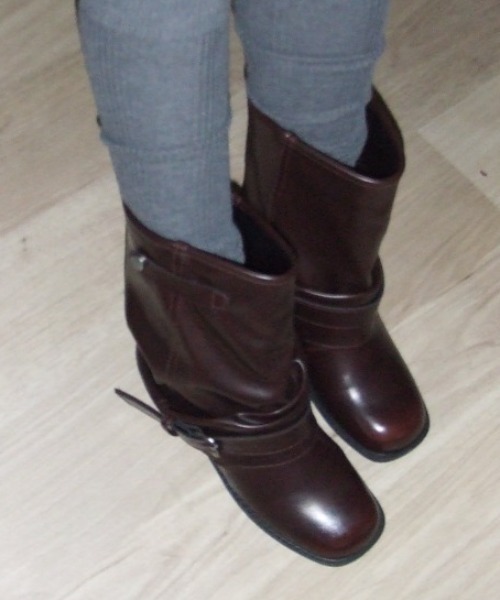 SHAGGIE(シャギー)の「ショートカバーブーツ(ブーツ・レディース・ブラウン/ブラック・SMALL/X-LARGE/LARGE/MEDIUM)」の14枚目の写真