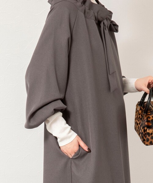 NOLLEY’S（ノーリーズ）の「ウォッシャブル2WAYリボンギャザーワンピース（ワンピース・レディース・グレー/ネイビー・38）」の14枚目の写真