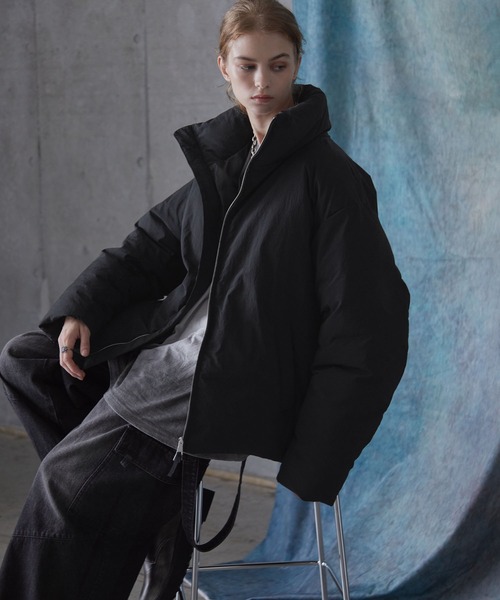 ボリュームルーズダウンジャケット SERACE（セラス）の「【SERACE】Loose volume seamless high neck