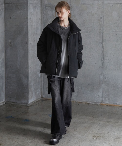 SERACE（セラス）の「【SERACE】Loose volume seamless high neck padded jacket / ルーズボリュームシームレスハイネック中綿ジャケット（ダウンジャケット/コート・メンズ・ブラック/ブラック系・L/M/S）」の13枚目の写真