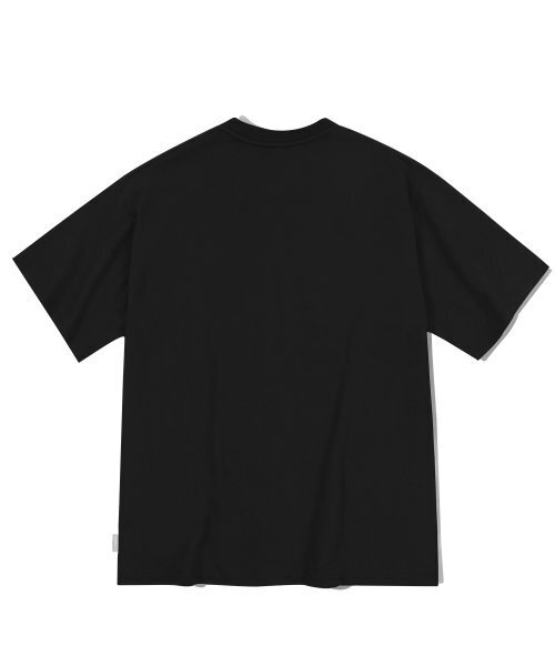 F.ILLUMINATE(フィルミネイト)の「オーバーサイズオリジナリティアーチTシャツ-ブラック(Tシャツ/カットソー・レディース・その他・MEDIUM)」の6枚目の写真