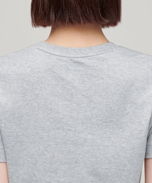 MUSINSA STANDARD WOMAN（ムシンサスタンダードウーマン）の「ウィメンズクルーネッククロップTシャツ[ミディアムグレー]（Tシャツ/カットソー・レディース・その他・SMALL/MEDIUM/LARGE/X-SMALL）」の5枚目の写真