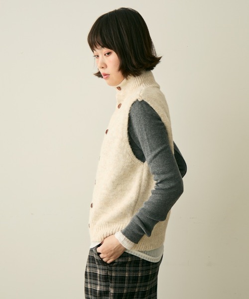 full/fill.（フルフィル）の「high neck over knit vest / ハイネックオーバーニットベスト（ベスト・レディース・ダークグレー/ブラウン/アイボリー・FREE）」の8枚目の写真