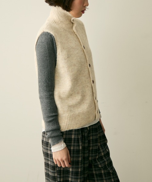 full/fill.（フルフィル）の「high neck over knit vest / ハイネックオーバーニットベスト（ベスト・レディース・ダークグレー/ブラウン/アイボリー・FREE）」の11枚目の写真