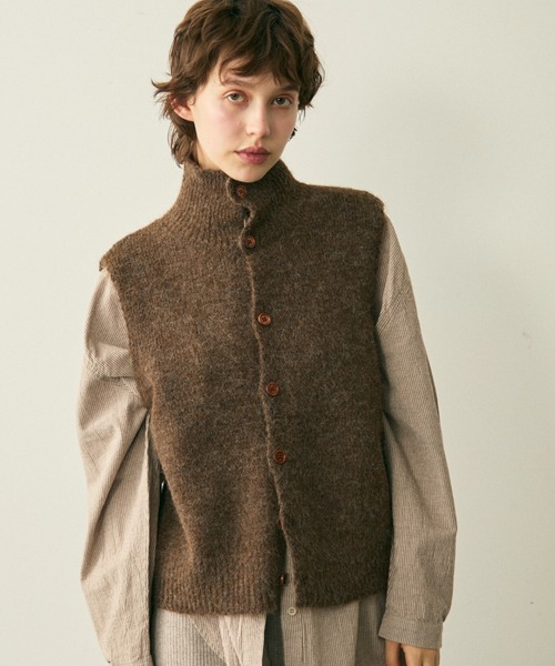 full/fill.（フルフィル）の「high neck over knit vest / ハイネックオーバーニットベスト（ベスト・レディース・ダークグレー/ブラウン/アイボリー・FREE）」の19枚目の写真