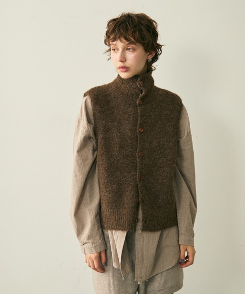 full/fill.（フルフィル）の「high neck over knit vest / ハイネックオーバーニットベスト（ベスト・レディース・ダークグレー/ブラウン/アイボリー・FREE）」の20枚目の写真