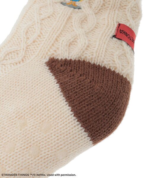 Green　Parks（グリーンパークス）の「■STRANGER THINGS×MINNETONKA 裏ボア刺繍ソックス（ソックス/靴下・レディース・ホワイト/グレー・FREE）」の19枚目の写真