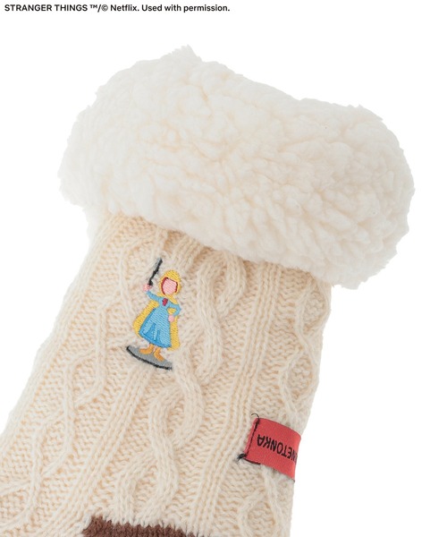 Green　Parks（グリーンパークス）の「■STRANGER THINGS×MINNETONKA 裏ボア刺繍ソックス（ソックス/靴下・レディース・ホワイト/グレー・FREE）」の8枚目の写真