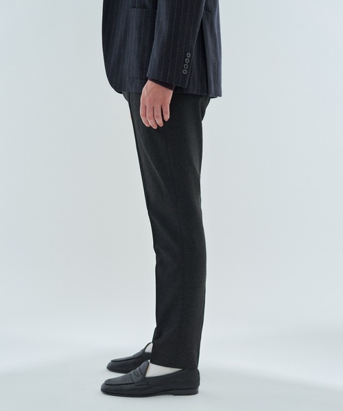 PT TORINO（ピーティートリノ）の「PT TORINO / NEW BERLIN ジャージーテーパードスラックス《ESTNATION EXCLUSIVE》（スラックス・メンズ・チャコールグレー/ブラック/ホワイト/グレー/ネイビー・48/50/46/44/52）」の7枚目の写真