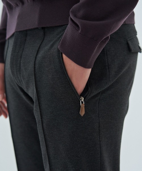 PT TORINO（ピーティートリノ）の「PT TORINO / NEW BERLIN ジャージーテーパードスラックス《ESTNATION EXCLUSIVE》（スラックス・メンズ・チャコールグレー/ブラック/ホワイト/グレー/ネイビー・48/50/46/44/52）」の8枚目の写真