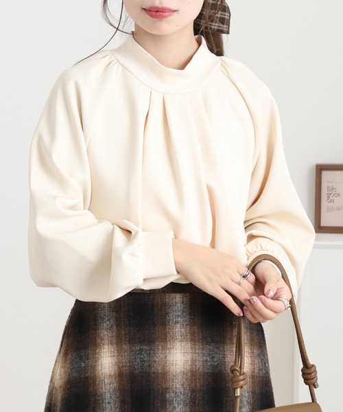 Anna Nicola(アンナニコラ)の「Anna Nicola 布帛切替ダンボールプルオーバー(Tシャツ/カットソー・レディース・レッド/アイボリー・38)」の3枚目の写真
