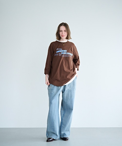 kha:ki（カーキ）の「「KHA:KI / カーキ」7th TEE -AWESOME YOUR CHOSEE-（Tシャツ/カットソー・レディース・ブラック/ブラウン/ホワイト・1）」の4枚目の写真