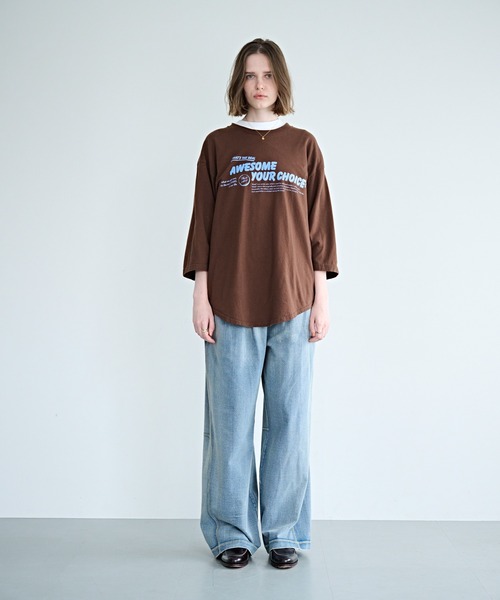 kha:ki（カーキ）の「「KHA:KI / カーキ」7th TEE -AWESOME YOUR CHOSEE-（Tシャツ/カットソー・レディース・ブラック/ブラウン/ホワイト・1）」の9枚目の写真