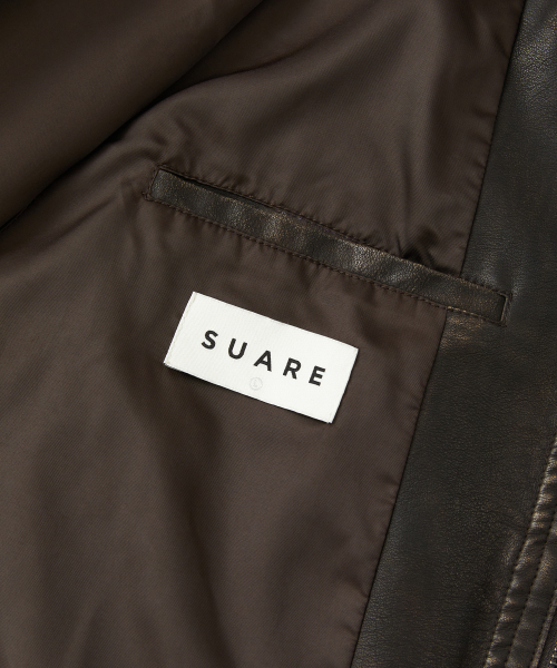 SUARE(スアレ)の「スモークレザーボンバージャケット(ライダースジャケット・レディース・ブラウン・MEDIUM/LARGE)」の7枚目の写真