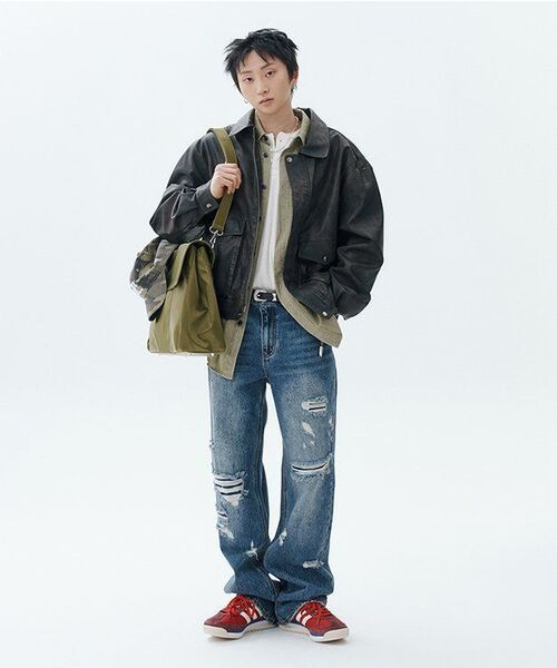 SUARE(スアレ)の「スモークレザーボンバージャケット(ライダースジャケット・レディース・ブラウン・MEDIUM/LARGE)」の2枚目の写真