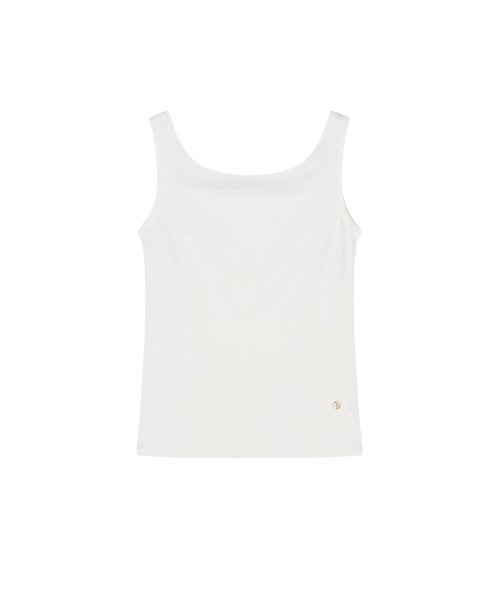 MAYVERU（メイバーユー）の「Balm Off-Shoulder Sleeveless T-Shirt _ Ivory（Tシャツ/カットソー・レディース・アイボリー・FREE）」の4枚目の写真