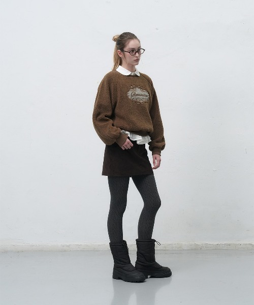 GENERAL IDEA(ジェネラルアイデア)の「【GENERAL IDEA】レースアップリケフリーストレーナー / FLEECE LACE APPLIQUE SWEATSHIRT(スウェット・レディース・ネイビー/ブラウン・S/M/L)」の6枚目の写真