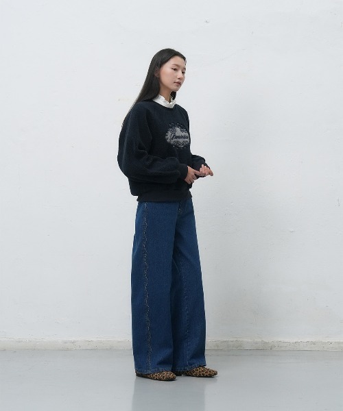GENERAL IDEA(ジェネラルアイデア)の「【GENERAL IDEA】レースアップリケフリーストレーナー / FLEECE LACE APPLIQUE SWEATSHIRT(スウェット・レディース・ネイビー/ブラウン・S/M/L)」の12枚目の写真