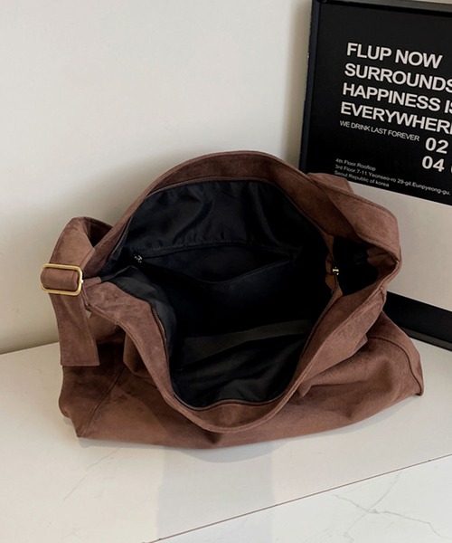 florist（フローリスト）の「【A4収納可・2WAY】フェイクスエードワンショルダーバッグ/トートバッグ（ショルダーバッグ・レディース・ブラック/キャメル/モスグリーン/ベージュ/モカ・FREE）」の6枚目の写真