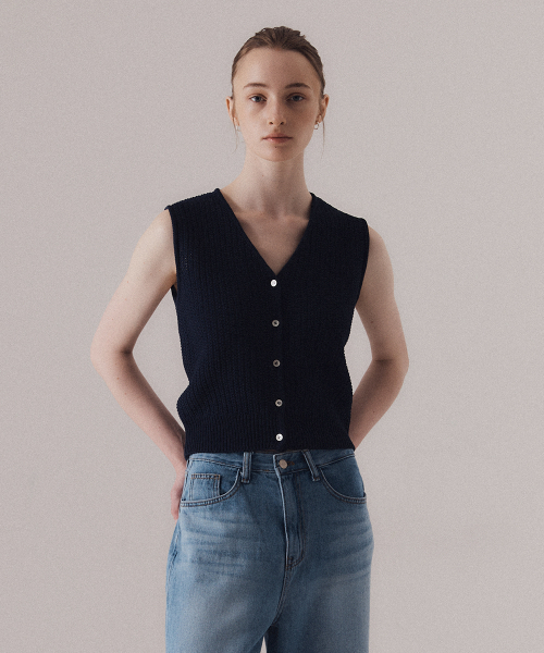 SILN(シルン)の「Henri textured knit vest (NAVY)(ベスト・レディース・その他・FREE)」の3枚目の写真