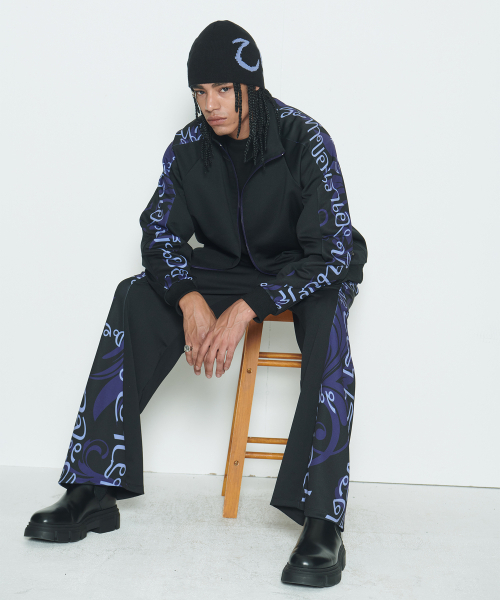 SSERPE(セルぺ)の「インディジナス トラックパンツ(スウェットパンツ・レディース・その他・MEDIUM/LARGE)」の2枚目の写真