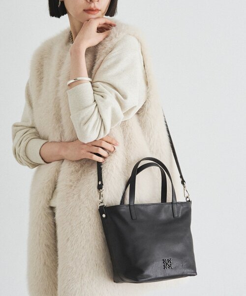 russet（ラシット）の「レザー2WAYミニトートバッグ（トートバッグ・レディース・グレイッシュベージュ/ブラック・FREE）」の2枚目の写真