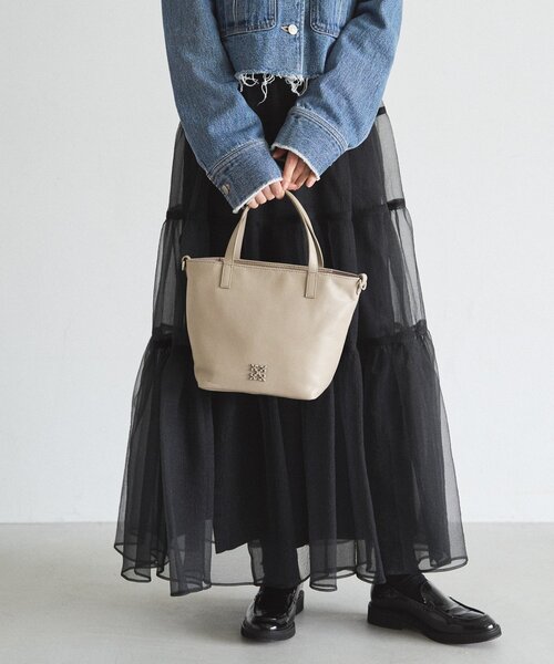 russet（ラシット）の「レザー2WAYミニトートバッグ（トートバッグ・レディース・グレイッシュベージュ/ブラック・FREE）」の13枚目の写真