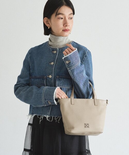 russet（ラシット）の「レザー2WAYミニトートバッグ（トートバッグ・レディース・グレイッシュベージュ/ブラック・FREE）」の14枚目の写真