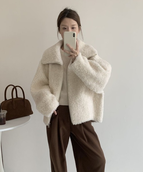 Ritzy（リッツィー）の「フェイクムートンコート（ムートンコート・レディース・ブラック/ホワイト・M/L）」の2枚目の写真