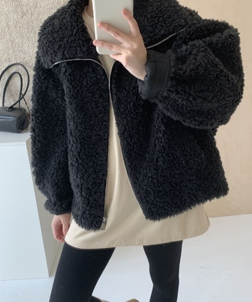 Ritzy（リッツィー）の「フェイクムートンコート（ムートンコート・レディース・ブラック/ホワイト・M/L）」の5枚目の写真