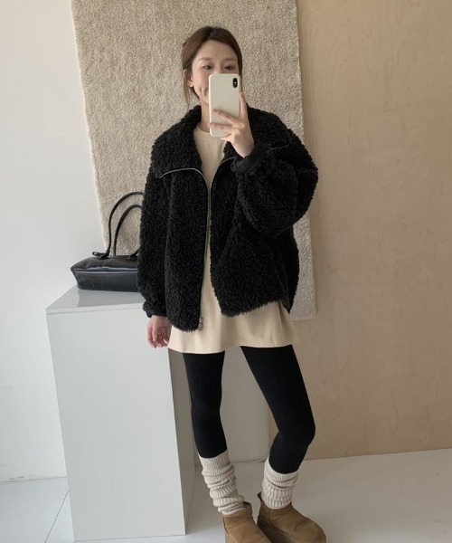 Ritzy（リッツィー）の「フェイクムートンコート（ムートンコート・レディース・ブラック/ホワイト・M/L）」の6枚目の写真
