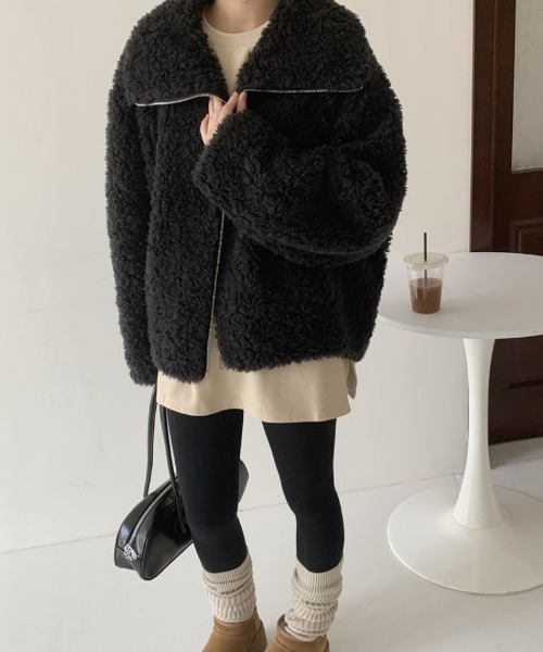 Ritzy（リッツィー）の「フェイクムートンコート（ムートンコート・レディース・ブラック/ホワイト・M/L）」の8枚目の写真