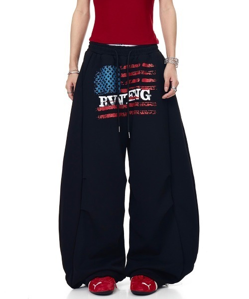 mushwear(マッシュウェア)の「USAフラッグ ロゴ バギースウェットパンツ(スウェットパンツ・メンズ・グレー/ブラック・SMALL/MEDIUM/LARGE/X-LARGE)」の2枚目の写真