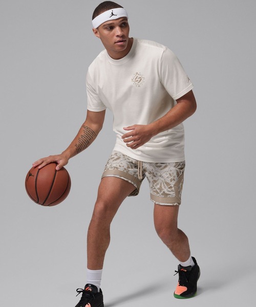 JORDAN BRAND(ジョーダンブランド)の「JORDAN BRAND SS CREW T-SHIRT LUKA DONCIC / ジョーダン ブランド S/S クルー T-シャツ ルカ ドンチッチ / NIKE【SP】(Tシャツ/カットソー・メンズ・アイボリー・XL/L/M/XXL)」の6枚目の写真