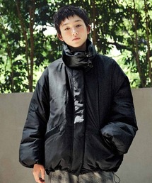 MEDE19F（メデジュウキュウ）の「ＭＥＤＥ１９Ｆ　異素材遣いのショートダウンジャケット〈ブラック〉（ダウンジャケット/コート）」