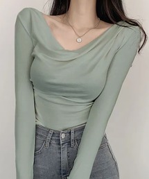 ドレープネックロングスリーブカットソー