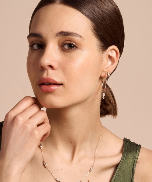 OLIVIA BURTON（オリビアバートン）の「「OLIVIA BURTON/オリビアバートン」クラシック - デインティ  スタッド ピアス（ピアス（両耳用）・レディース・イエローゴールド/ピンクゴールド/シルバー・ONE SIZE）」の13枚目の写真