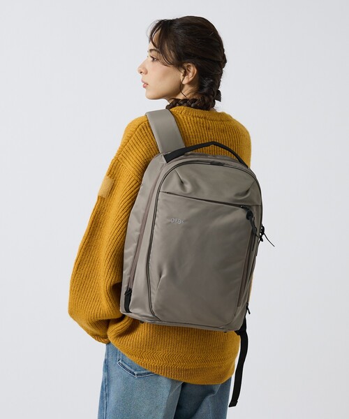 ABAHOUSE(アバハウス)の「【DsBk / ディーエスビーケー】 SOLID BACKPACK /デイリーバックパック /ユニセックス 【WEB限定】(バックパック/リュック・メンズ・グレー/ブラック/カーキ/ネイビー・フリー)」の3枚目の写真