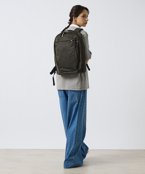 ABAHOUSE(アバハウス)の「【DsBk / ディーエスビーケー】 SOLID BACKPACK /デイリーバックパック /ユニセックス 【WEB限定】(バックパック/リュック・メンズ・グレー/ブラック/カーキ/ネイビー・フリー)」の12枚目の写真