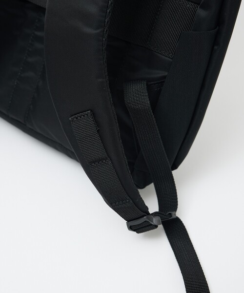ABAHOUSE(アバハウス)の「【DsBk / ディーエスビーケー】 SOLID BACKPACK /デイリーバックパック /ユニセックス 【WEB限定】(バックパック/リュック・メンズ・グレー/ブラック/カーキ/ネイビー・フリー)」の19枚目の写真