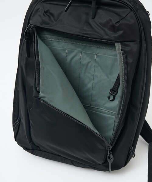 ABAHOUSE(アバハウス)の「【DsBk / ディーエスビーケー】 SOLID BACKPACK /デイリーバックパック /ユニセックス 【WEB限定】(バックパック/リュック・メンズ・グレー/ブラック/カーキ/ネイビー・フリー)」の21枚目の写真