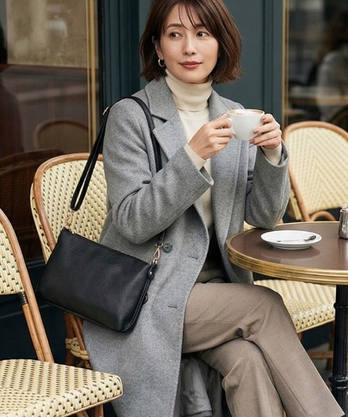 STYLE DELI（スタイルデリ）の「【DELI by】リアルレザー2WAYショルダー＆クラッチバッグ（ショルダーバッグ・レディース・ブラック・FREE）」の2枚目の写真
