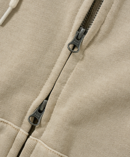 BROWNBREATH(ブラウンブレス)の「PIGMENT TAG HOOD ZIP UP - BEIGE(パーカー・レディース・その他・S/M/L/XL)」の8枚目の写真