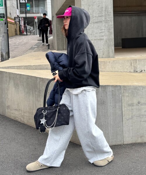 CIAOPANIC TYPY(チャオパニックティピー)の「【UNISEX】星チャーム付きアソート柄ボストンBAG(トートバッグ・レディース・ブラック/ブルー/レッド・ONE SIZE)」の10枚目の写真