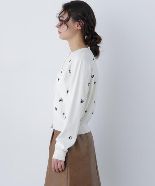 N.(N. Natural Beauty Basic)(エヌエヌナチュラルビューティーベーシック)の「フラワー刺繍ポケットカーデ(カーディガン/ボレロ・レディース・ホワイト系その他/ブラック系その他・フリ-)」の21枚目の写真