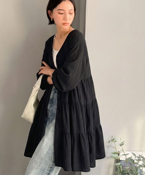 Classical Evon（クラシカルエヴォン）の「【Classical Evon】華やかさと体型カバーを両立する、着回し抜群な1枚。前後2wayパナマ風ティアードチュニック（長袖）（シャツ/ブラウス・レディース・ベージュ/アイボリー/ブラック/ネイビー/ブルー・MEDIUM/LARGE/X-LARGE/SMALL）」の13枚目の写真