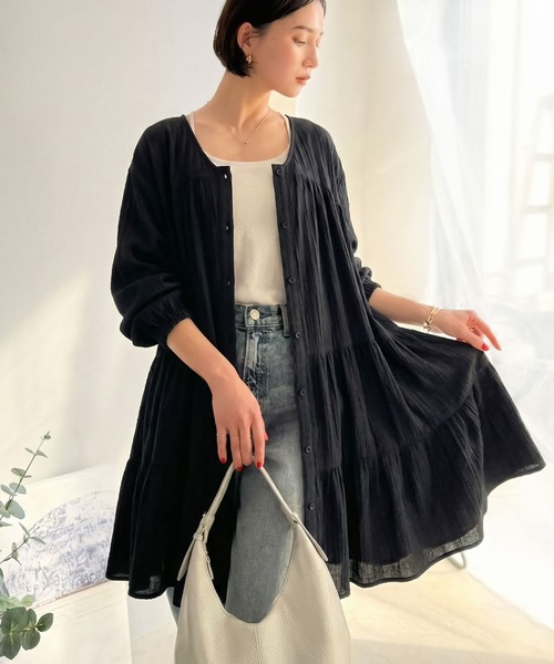 Classical Evon（クラシカルエヴォン）の「【Classical Evon】華やかさと体型カバーを両立する、着回し抜群な1枚。前後2wayパナマ風ティアードチュニック（長袖）（シャツ/ブラウス・レディース・ベージュ/アイボリー/ブラック/ネイビー/ブルー・MEDIUM/LARGE/X-LARGE/SMALL）」の17枚目の写真