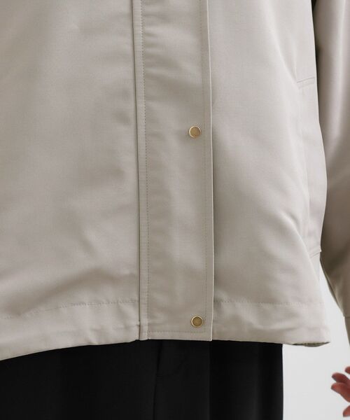 grove(グローブ)の「【貴島明日香さん着用】【撥水】きれいめに着こなせるマウンテンパーカ(ブルゾン・レディース・グレー/ネイビー/ブルー系その他/オフホワイト/ベージュ系7・03/02/05/04/01)」の19枚目の写真